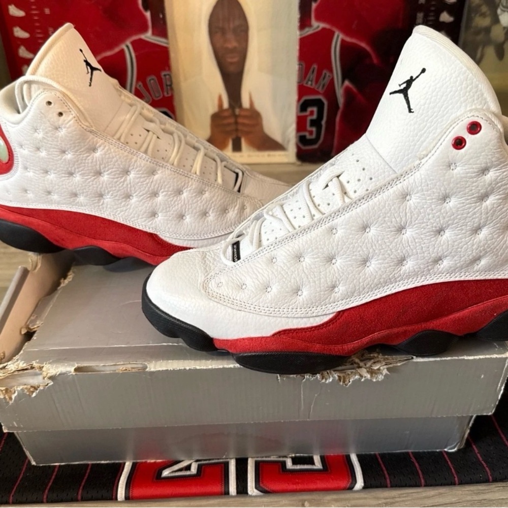 Size 11.5 - Jordan 13 Retro Chicago 2017